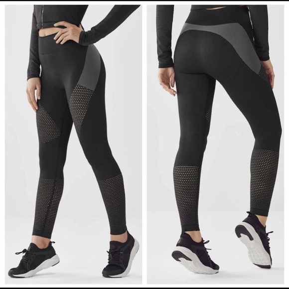 Fabletics Demi lavato lyric set - Picture 11 of 14